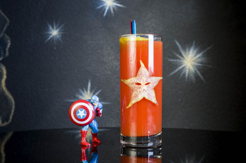 drink SENTINEL OF LIBERTY Captain America realizzato da I Maestri del Cocktail