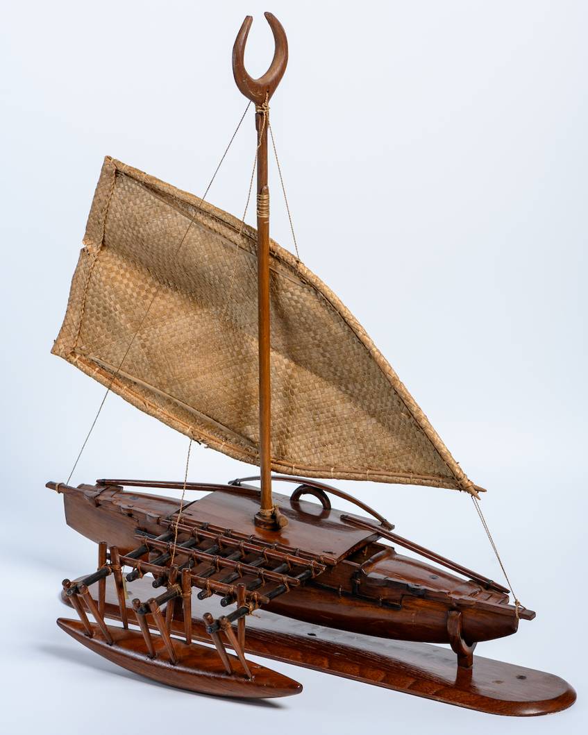 29921 Modello di imbarcazione con vela di fibre vegetali Museo delle Civiltà Roma Damiano Rosa bassa